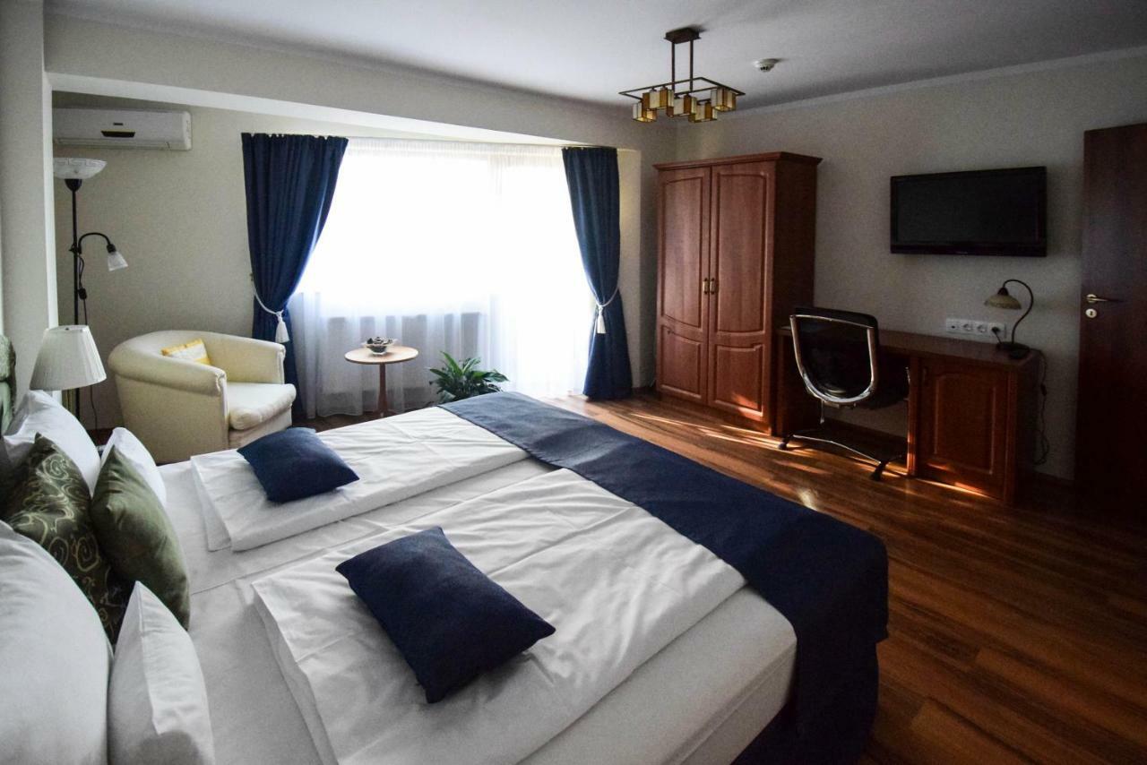 Cabrio Apart Hotel Cluj-Napoca Exterior photo